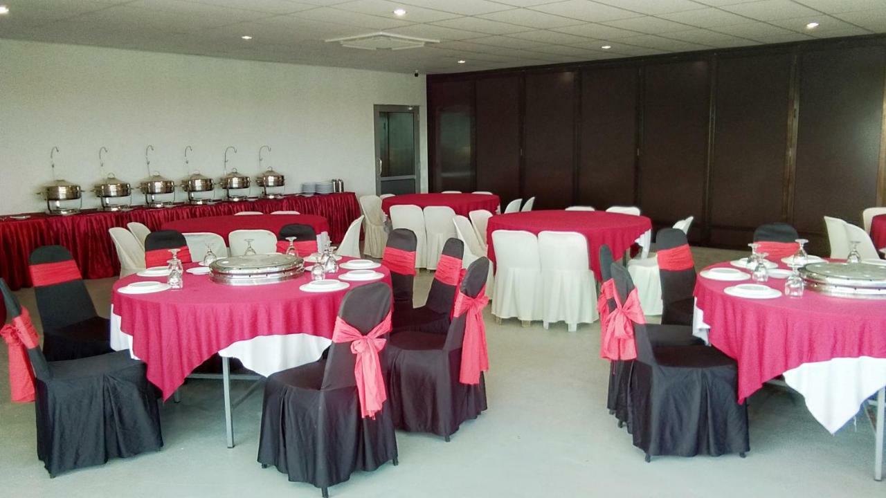Merilton Hotel Sungai Petani Kültér fotó